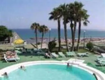 Hotel Flamboyan