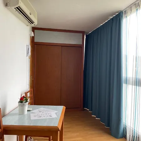 New Folias Khách sạn hẻo lánh 3*
