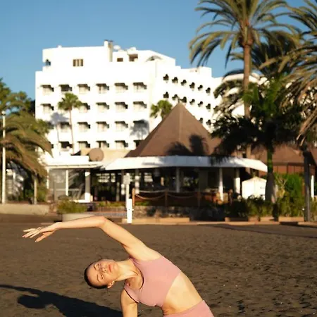 Hotel Corallium By Lopesan - Adults Only 3*