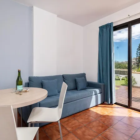 New Folias Aparthotel