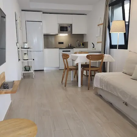 B Slow Condor Apartment *