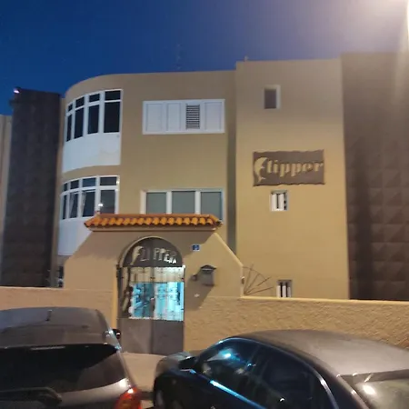 The Sound Of Ocean Waves Apartment *