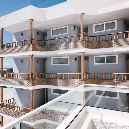 Apartahotel Tarahal 3*