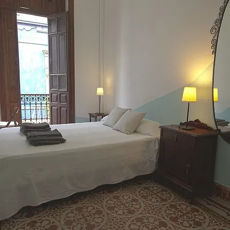 Downtown House Bed & Breakfast