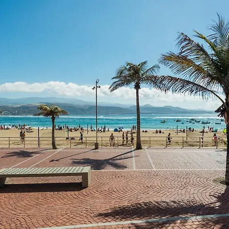 Aguas Verdes En La Playa San Agustin (Gran Canaria)