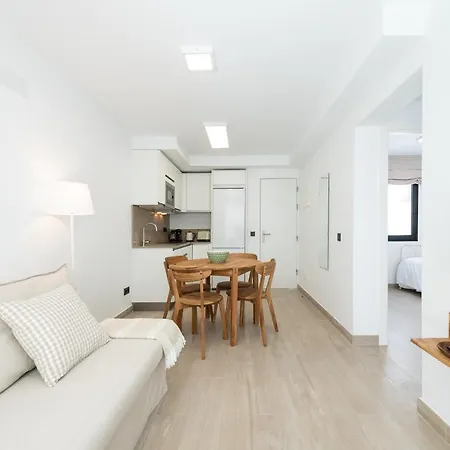 B Slow Condor Apartment *
