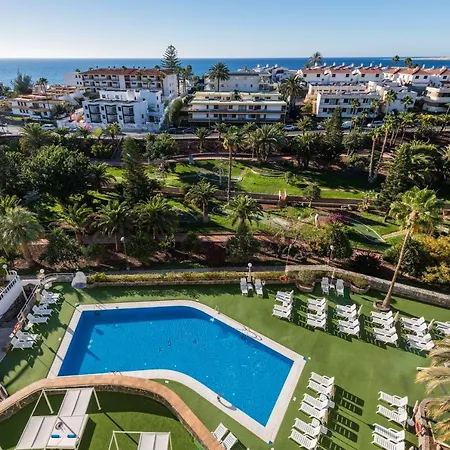 Aparthotel New Folias