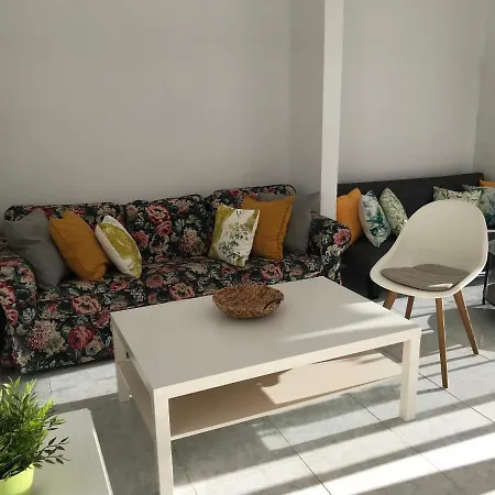 Monte Rojo Terrace Apartamento