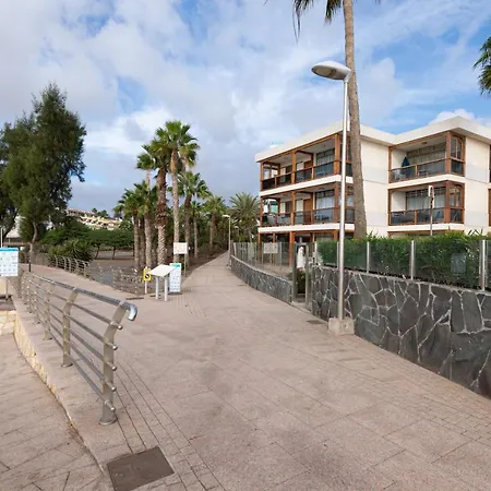 Front Papagayos * San Agustin (Gran Canaria)