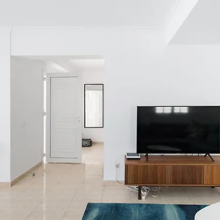 Sea View Villa *
