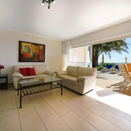 Hibiscus Apartment