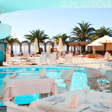 Club Hotel 4*