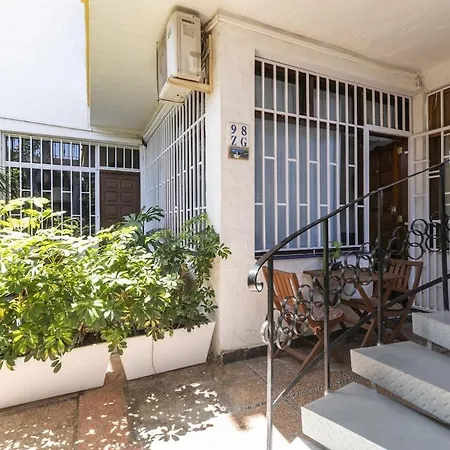 Lightbooking Flores Apartment *