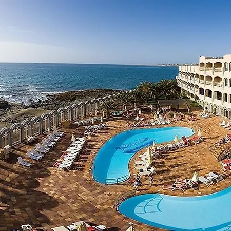 Club Hotel