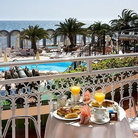 Hotel Club 4*