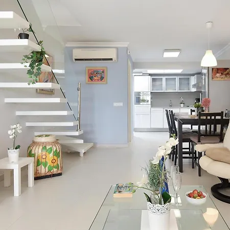 Beachfront Burras Mra 02 *