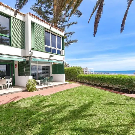 Beachfront Burras Mra 02