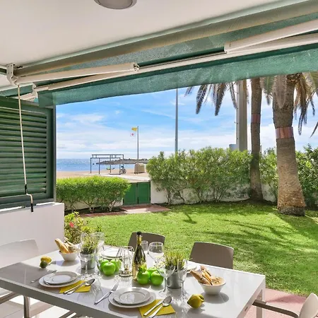 Beachfront Burras Mra 02 *