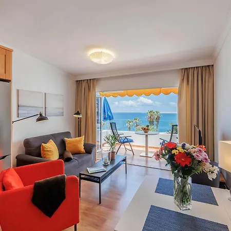 Sunsuites Carolina Apartment