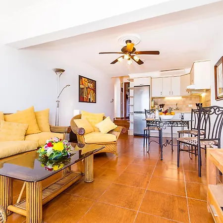 Sunsuites Carolina Apartment