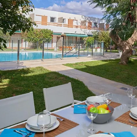 Timon Apartment *
