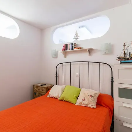 Lightbooking Flores Apartment *