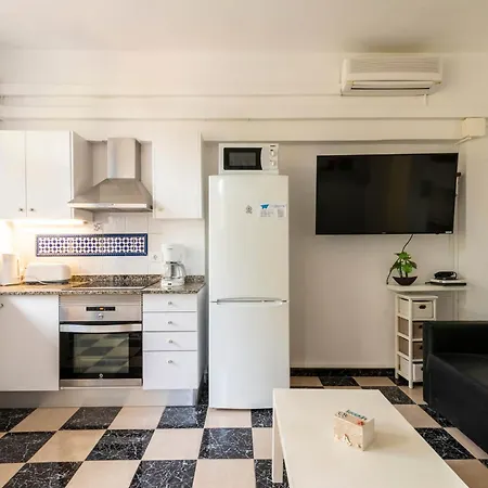 Apartment Lightbooking Flores *