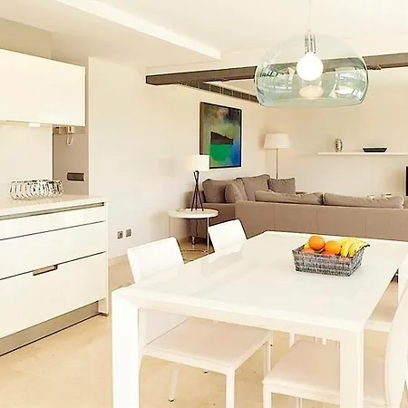Apartment Barcas