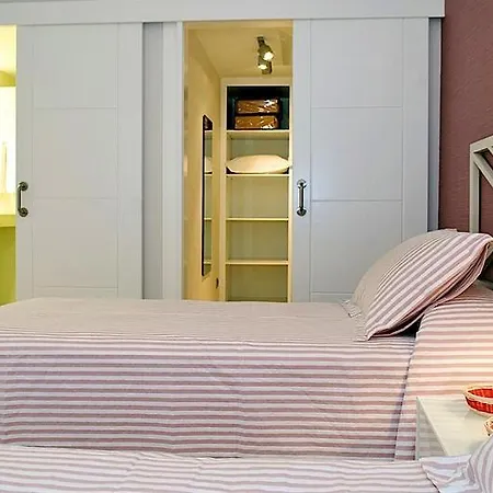 Barcas Apartment *