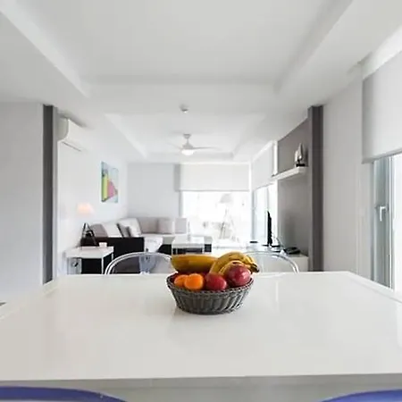 El Yate Khách sạn hẻo lánh 4*