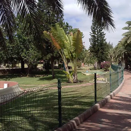 Khách sạn hẻo lánh El Yate