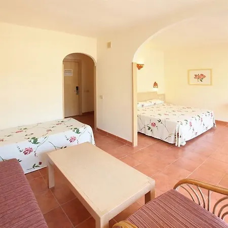 Hotel Abora Interclub Atlantic By Lopesan 4*