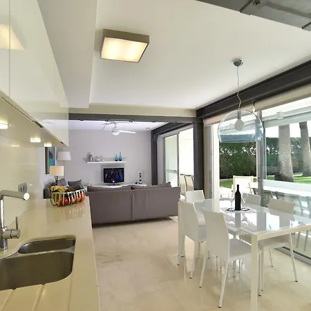 Apartment Barcas