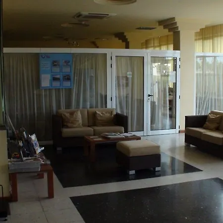 Apartahotel New Folías