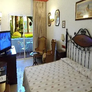 Hotel Club