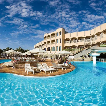 Club Hotel