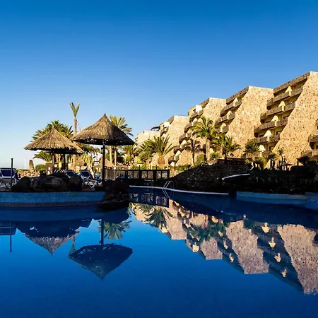 Bluebay Club Apartment
