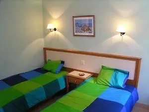 Flamboyan Hotel *