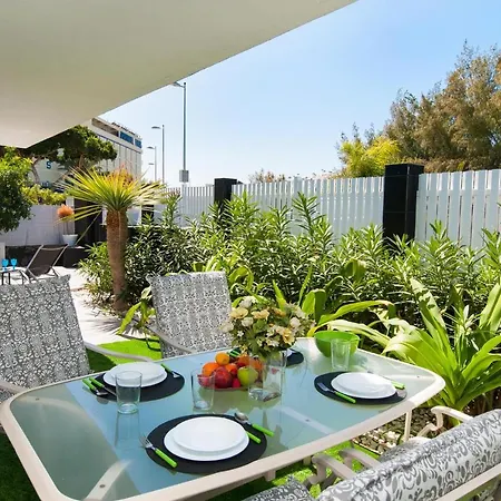House With Private Pool In Et2