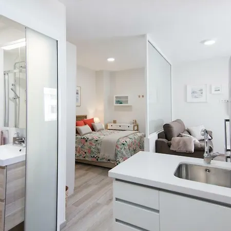 Modern Loft 15m To The Beach Wifi Apartment