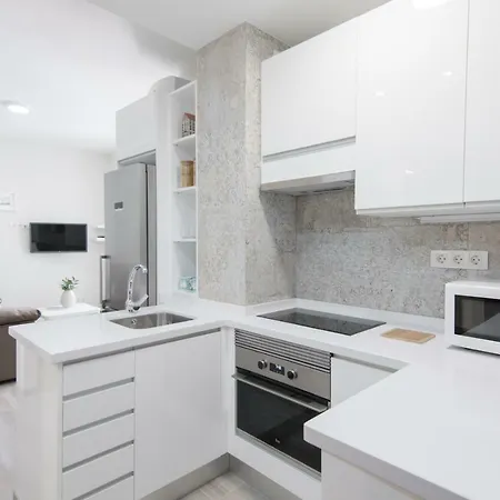 Modern Loft 15m To The Beach Wifi Apartment