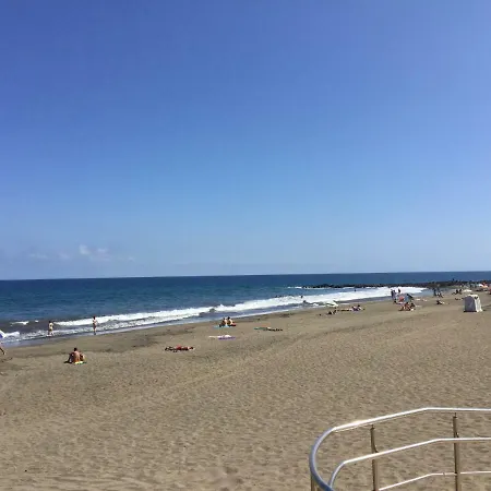 Front Papagayos San Agustin (Gran Canaria)