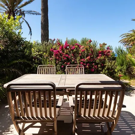 Monte Del Moro Apartment *