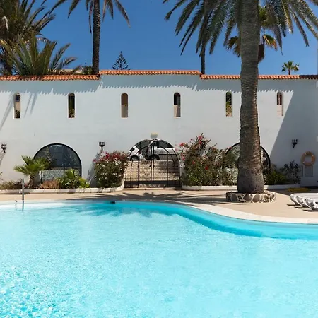Monte Del Moro Apartment