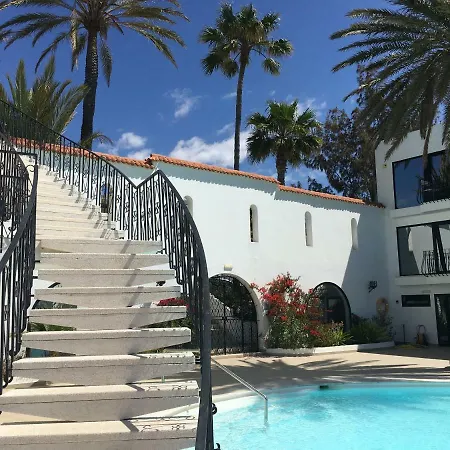 Monte Del Moro Apartment *