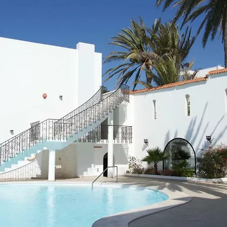 Monte Del Moro Apartment