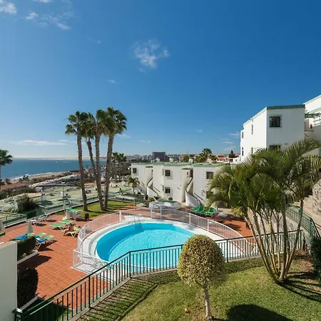 Apartment Sea View 2br Toploctaion Heated Pool 5 Min To