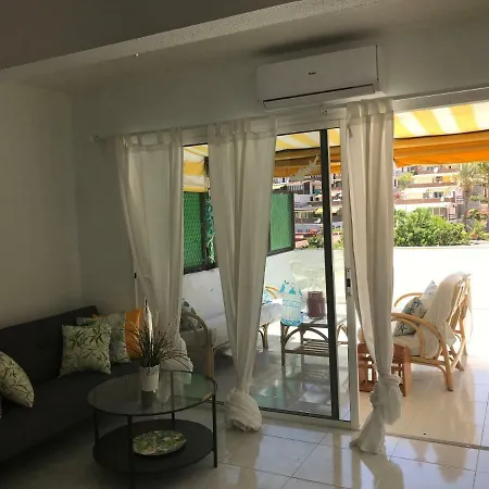 Monte Rojo Terrace Apartment *