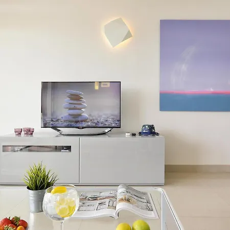 San Agustin Beach Apartments *